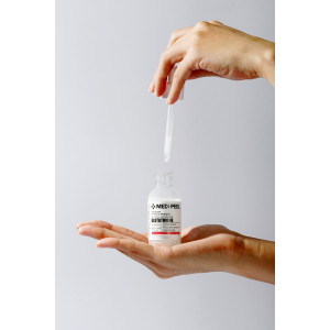 MEDIPEEL Bio-Intense Glutathione White Ampoule Сыворотка  с глутатионом (30ml)