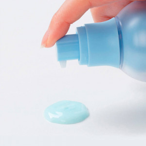 MEDIPEEL Aqua Mooltox Sparkling Essence Интенсивно увлажняющая кислородная эссенция (100ml) MEDIPEEL Aqua Mooltox Sparkling Essence Интенсивно увлажняющая кислородная эссенция (100ml)